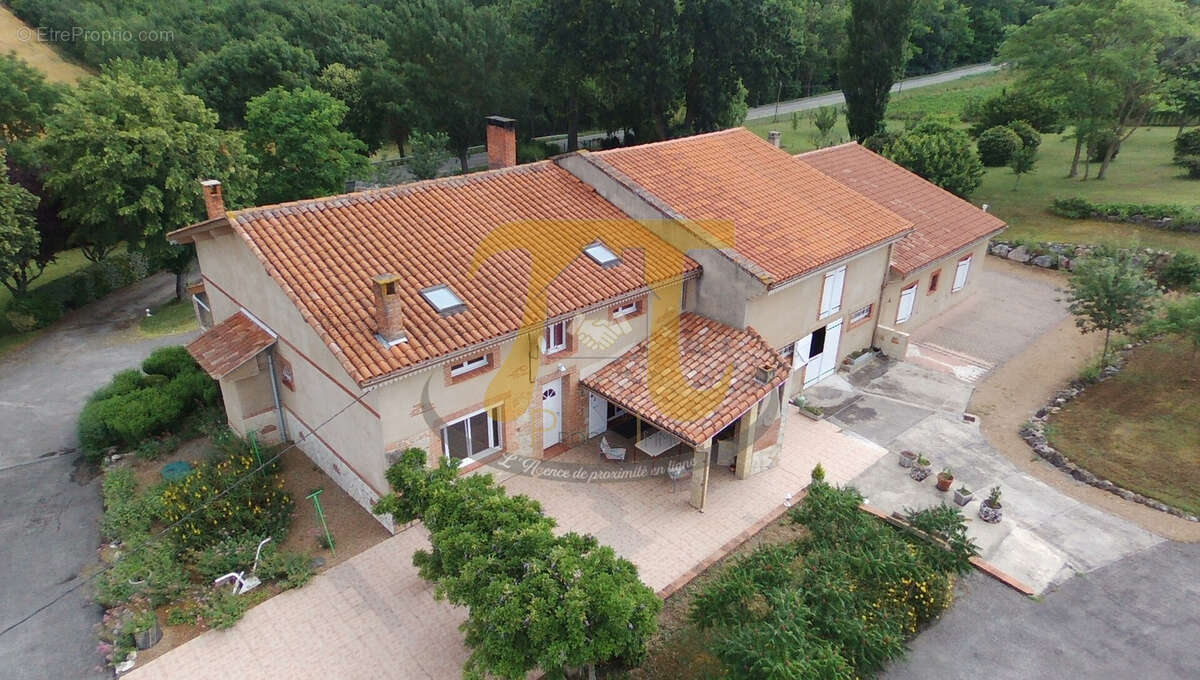 Maison à CARAMAN