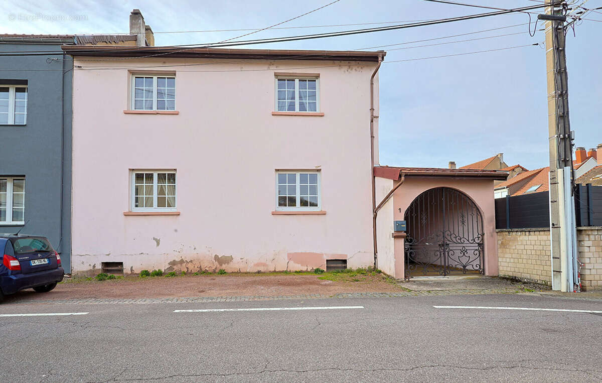 Maison de ville à fort potentiel à FORBACH - photo 16