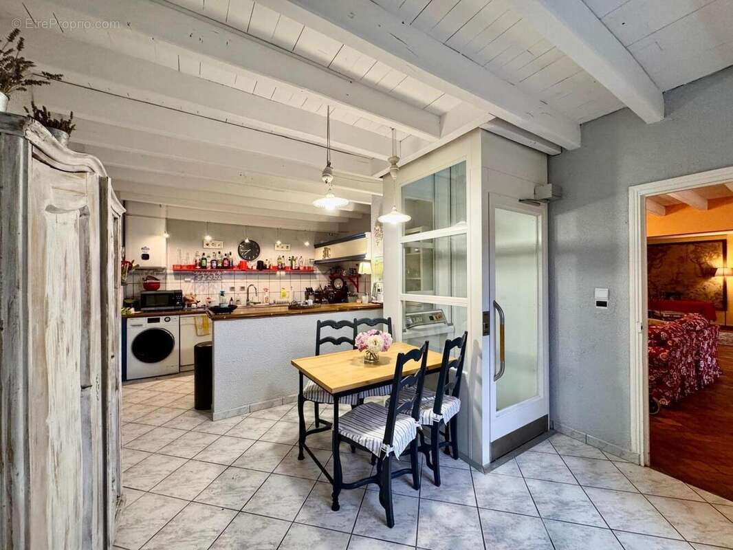 Maison 135 m² à Merinchal  - photo 5