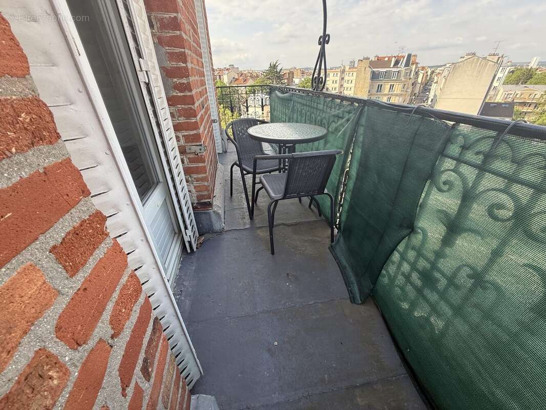Appartement à LA GARENNE-COLOMBES