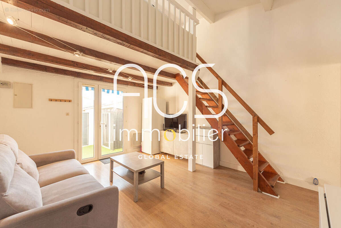 Maison à SAUSSET-LES-PINS