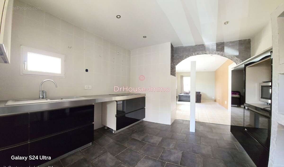 Appartement à UNIEUX