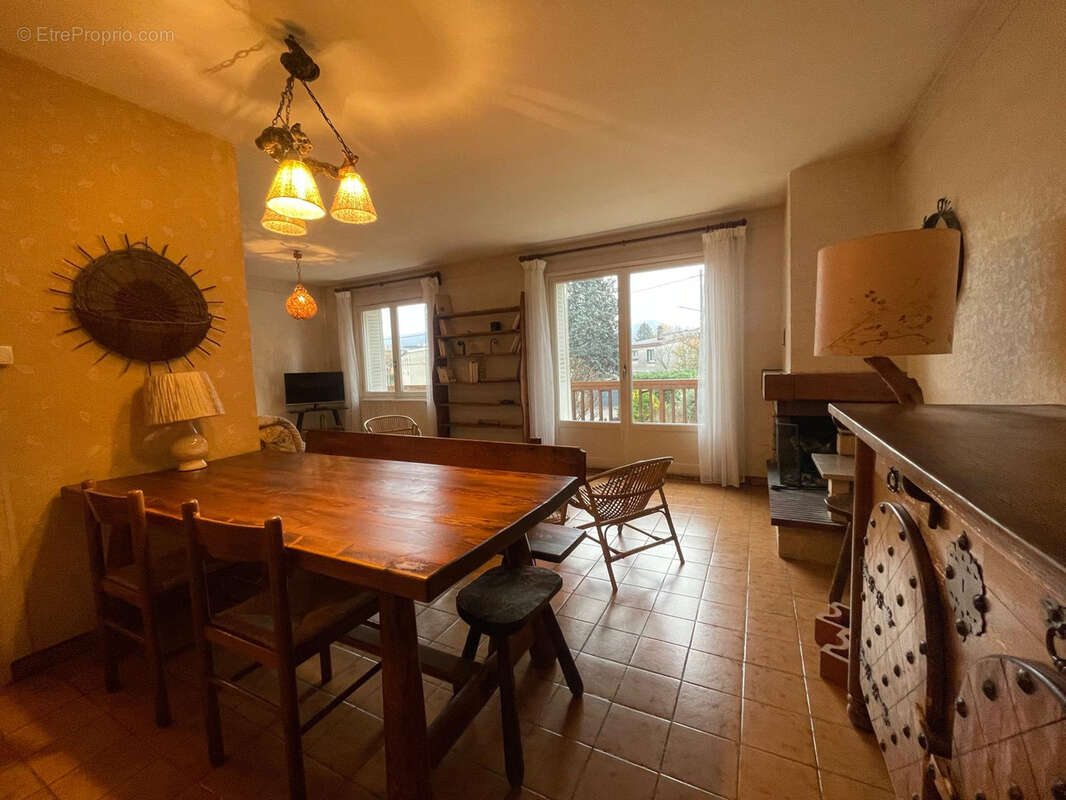 Maison à ECHIROLLES