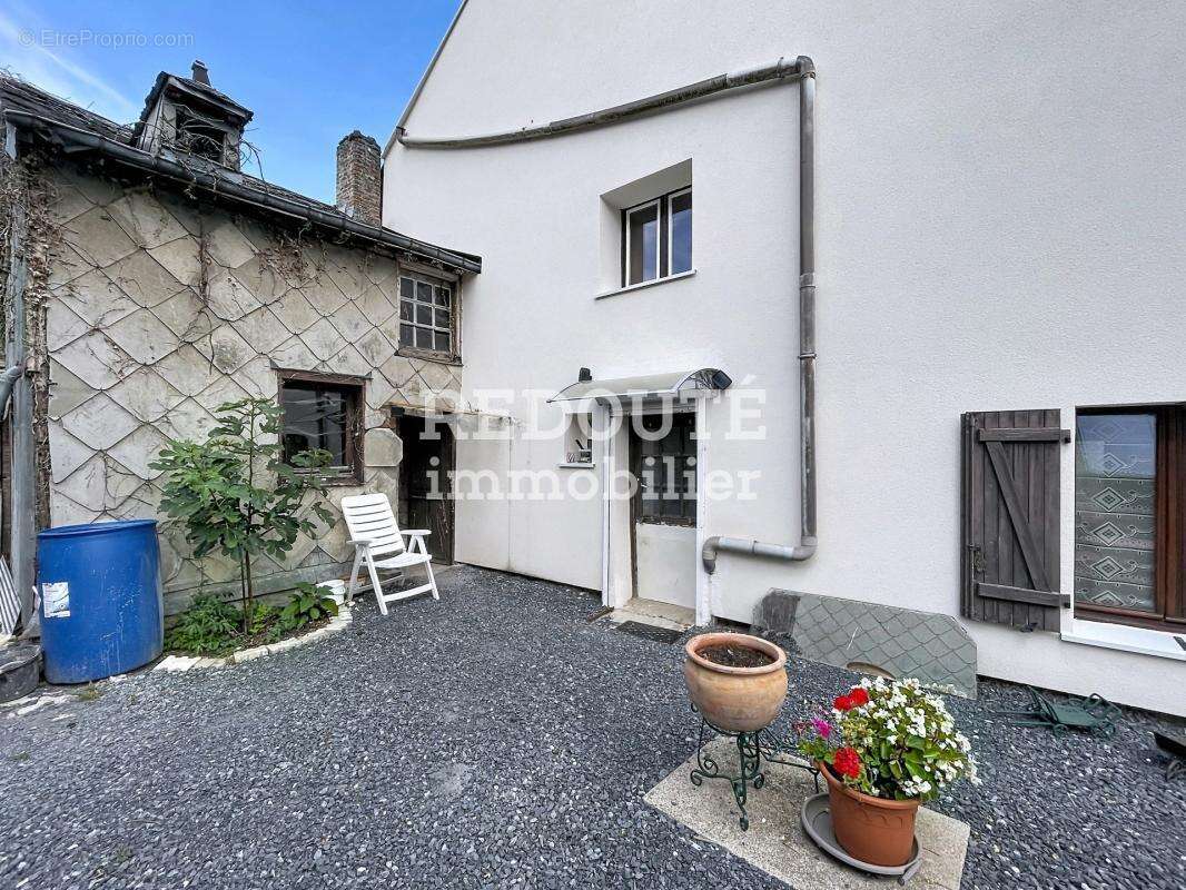 Rethel - à vendre - maison avec cour et dépendances - photo 16