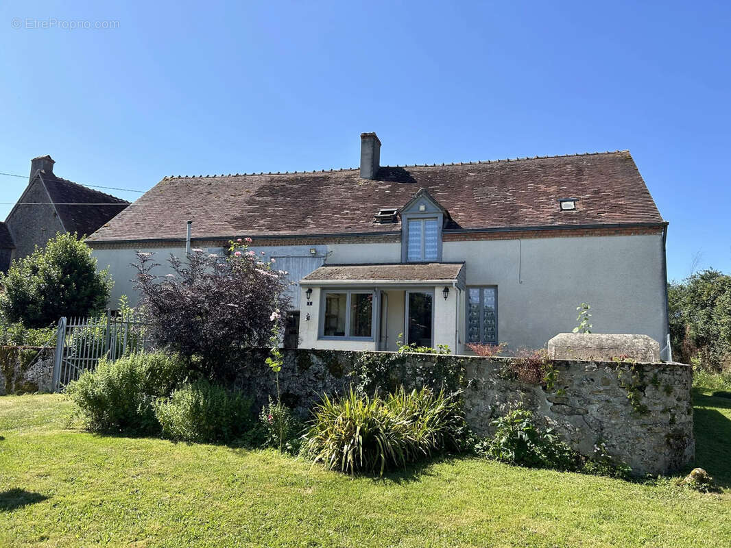 À VENDRE - Maison 3 pièces 80m2 à Maillet - photo 2