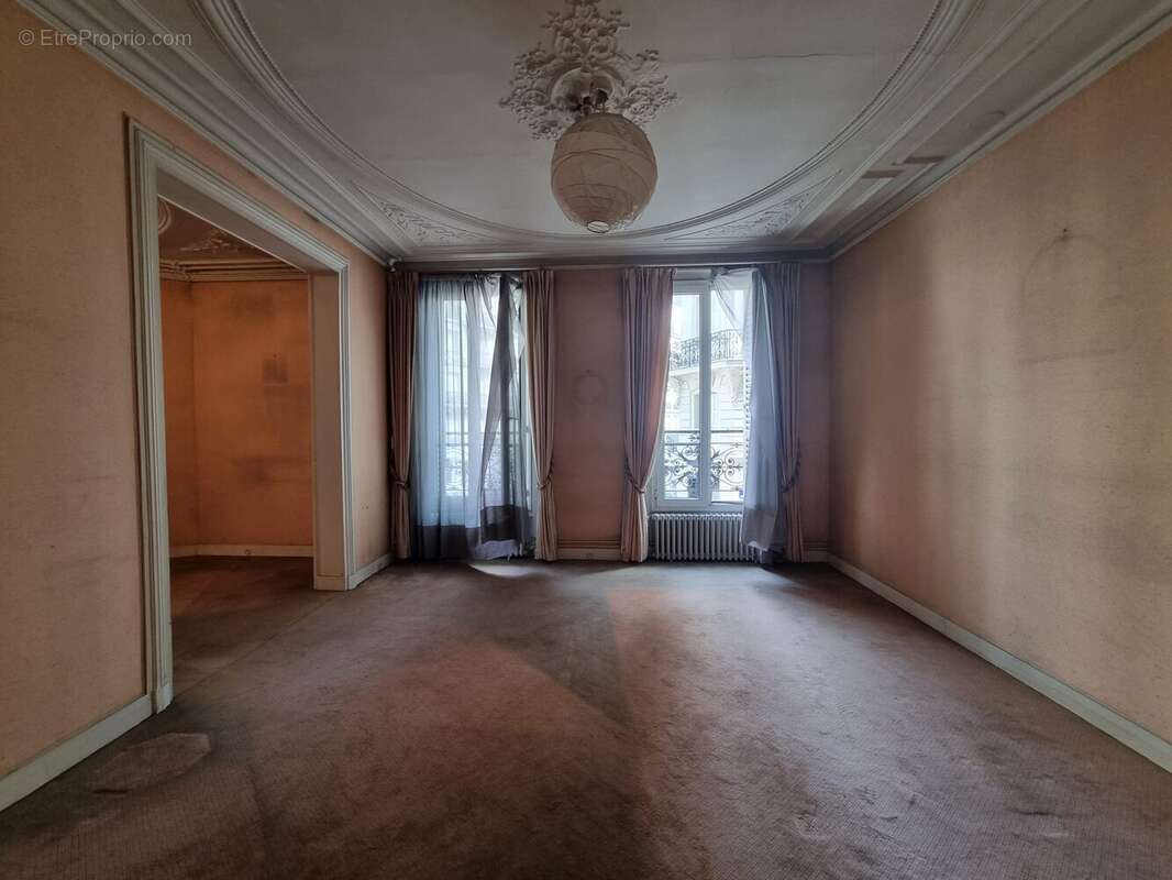 Appartement à PARIS-6E