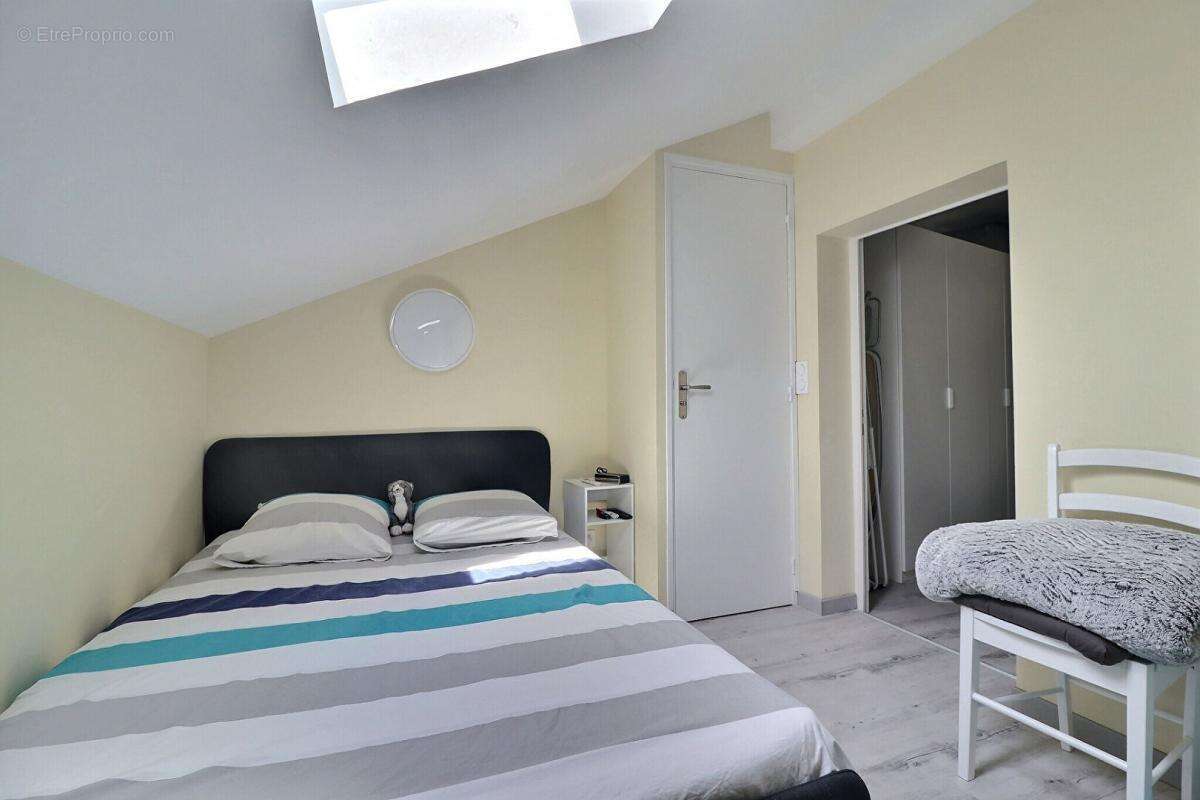 Appartement à VALREAS