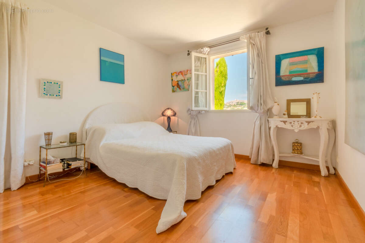 Maison à LA COLLE-SUR-LOUP