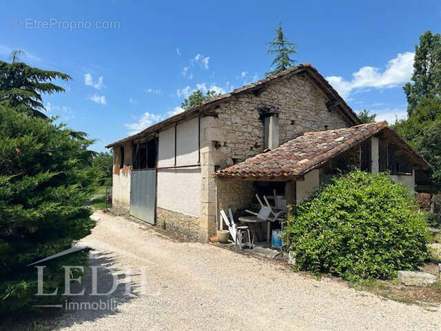 Maison à MAUVEZIN