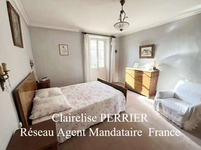 Maison à SAINT-ANTONIN-DU-VAR