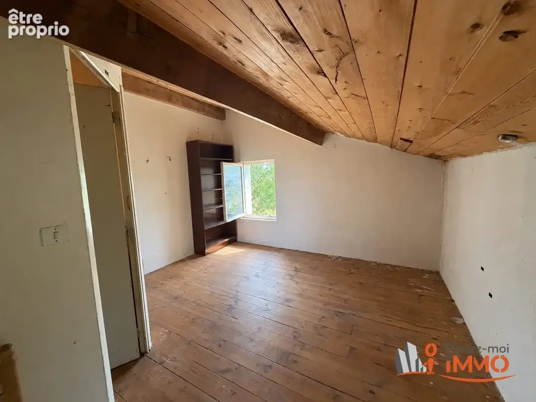 Maison 6 pièces 106 m² à vendre à Sauvain (42990) - photo 6