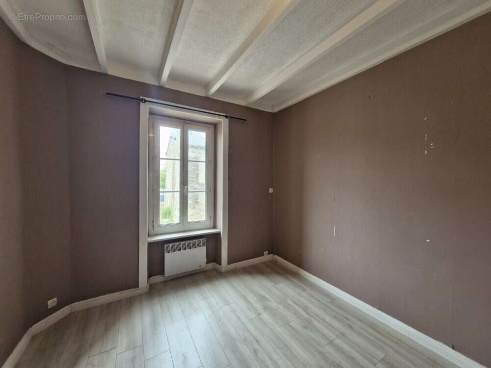 Maison à HENANBIHEN