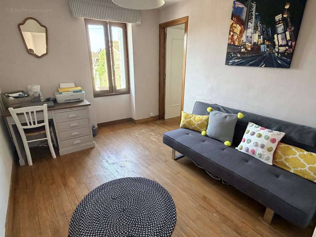 Quatre chambres, grande maison familiale, très bien rénovée - photo 11