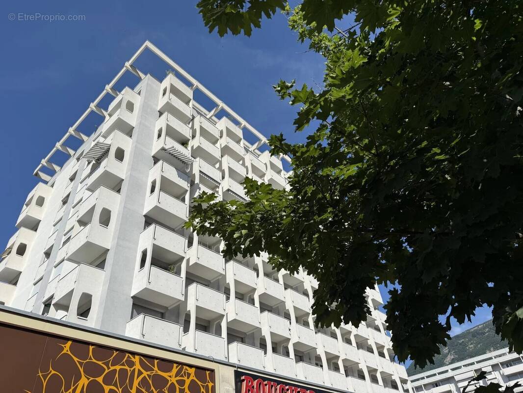 Appartement à MEYLAN