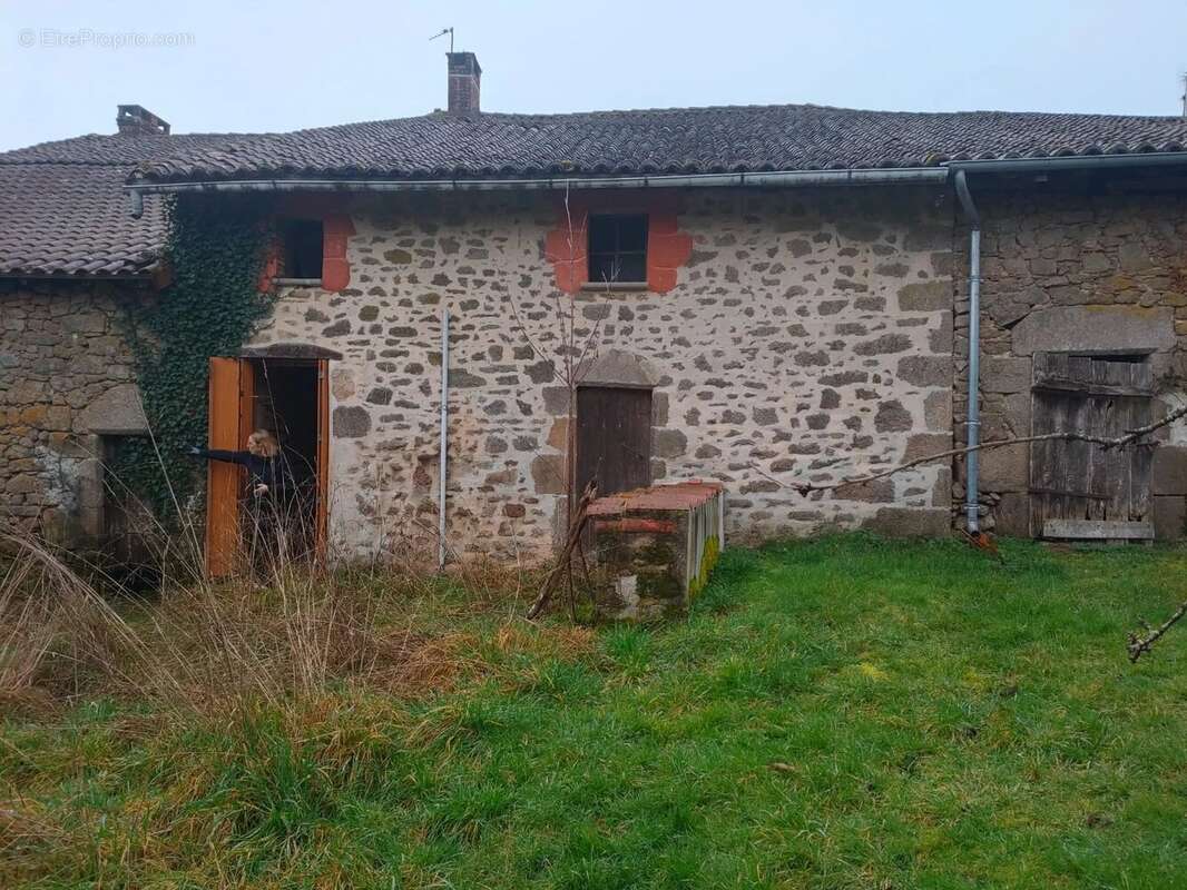 Maison à SAINT-CYR