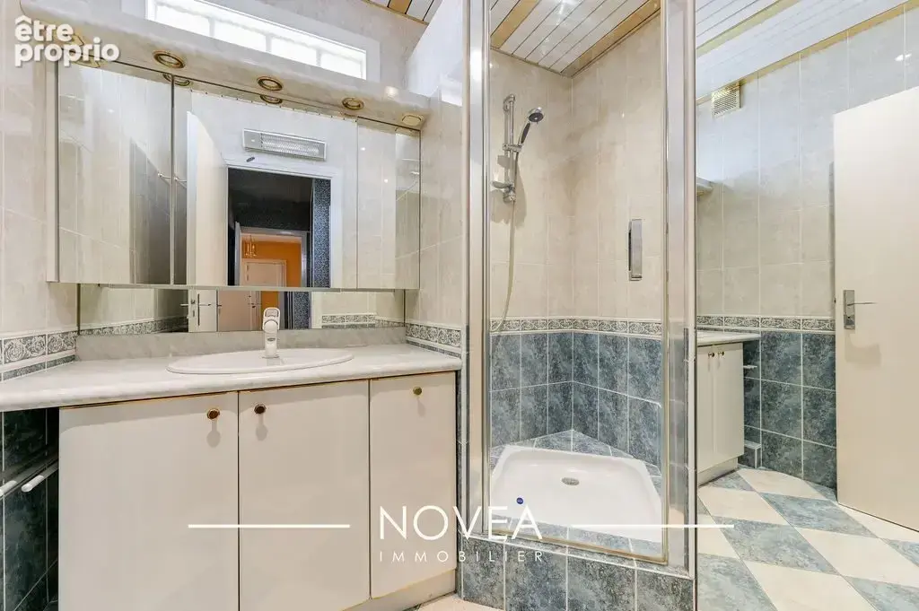 Appartement 6 pièces 139 m² à vendre à Villeurbanne (69100) - photo 5