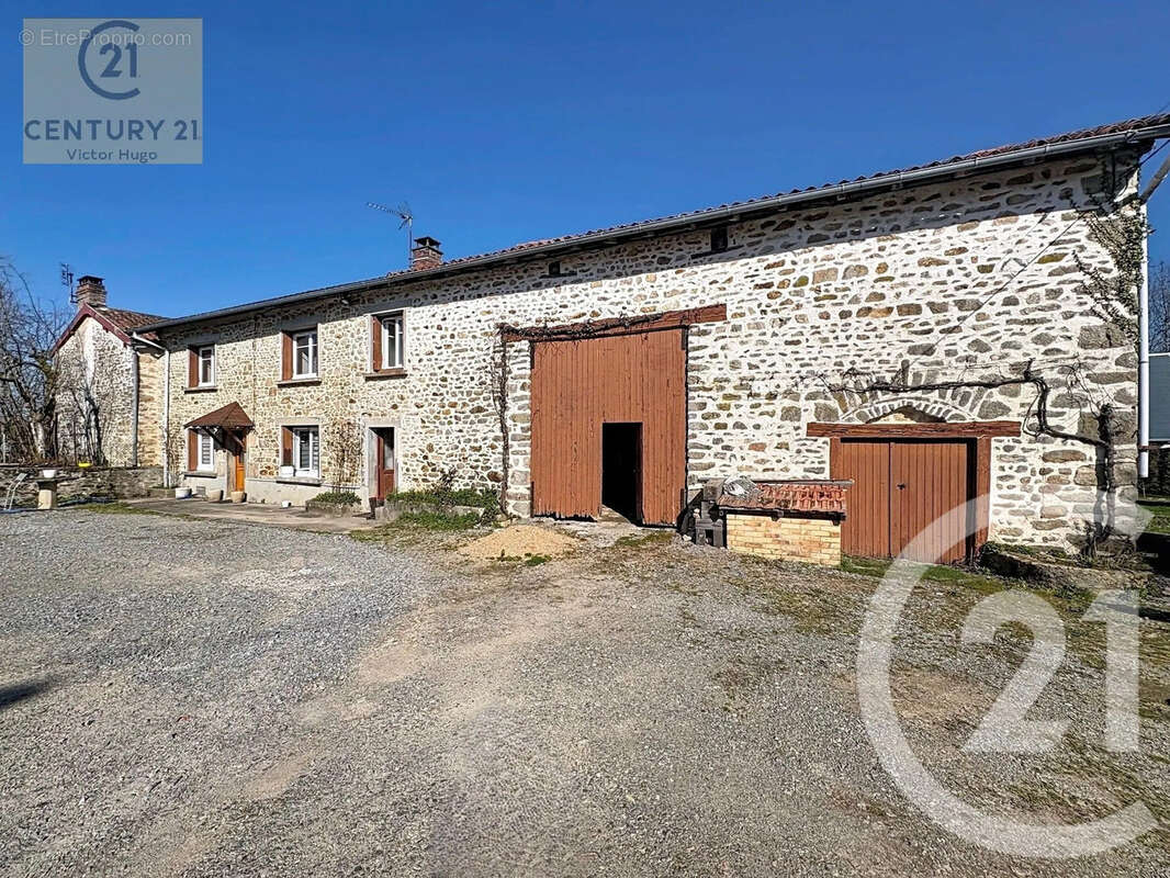 Maison à RILHAC-RANCON