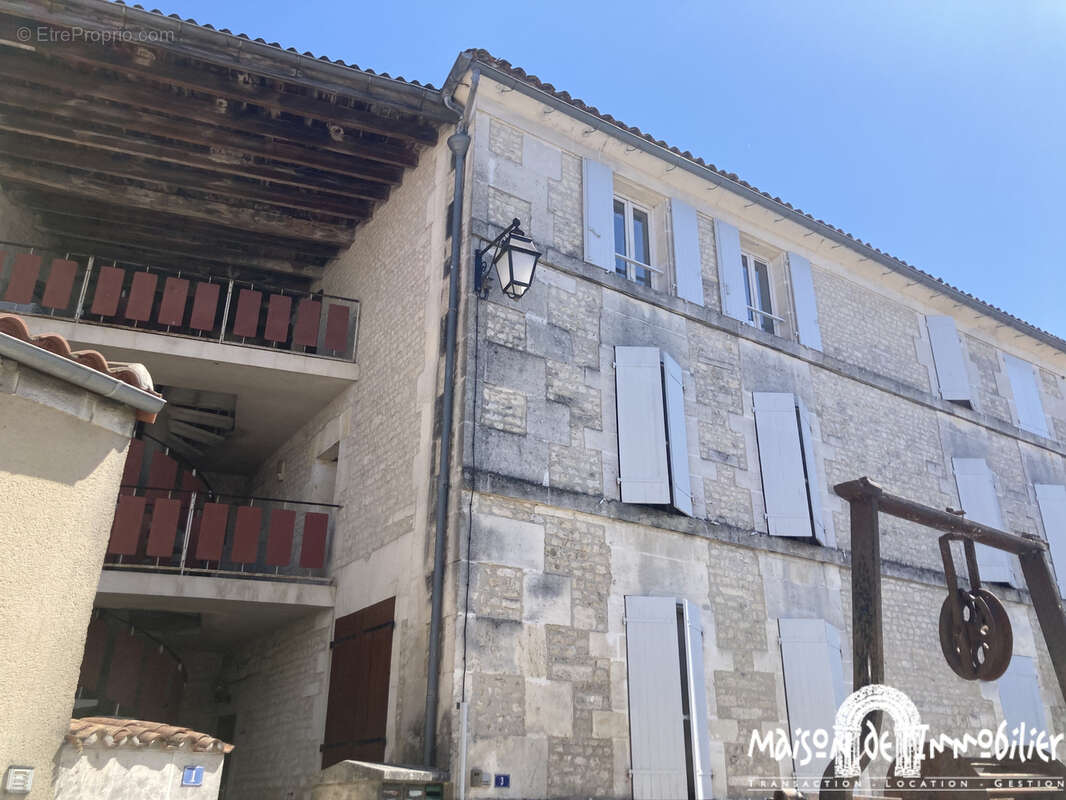 Appartement à SEGONZAC