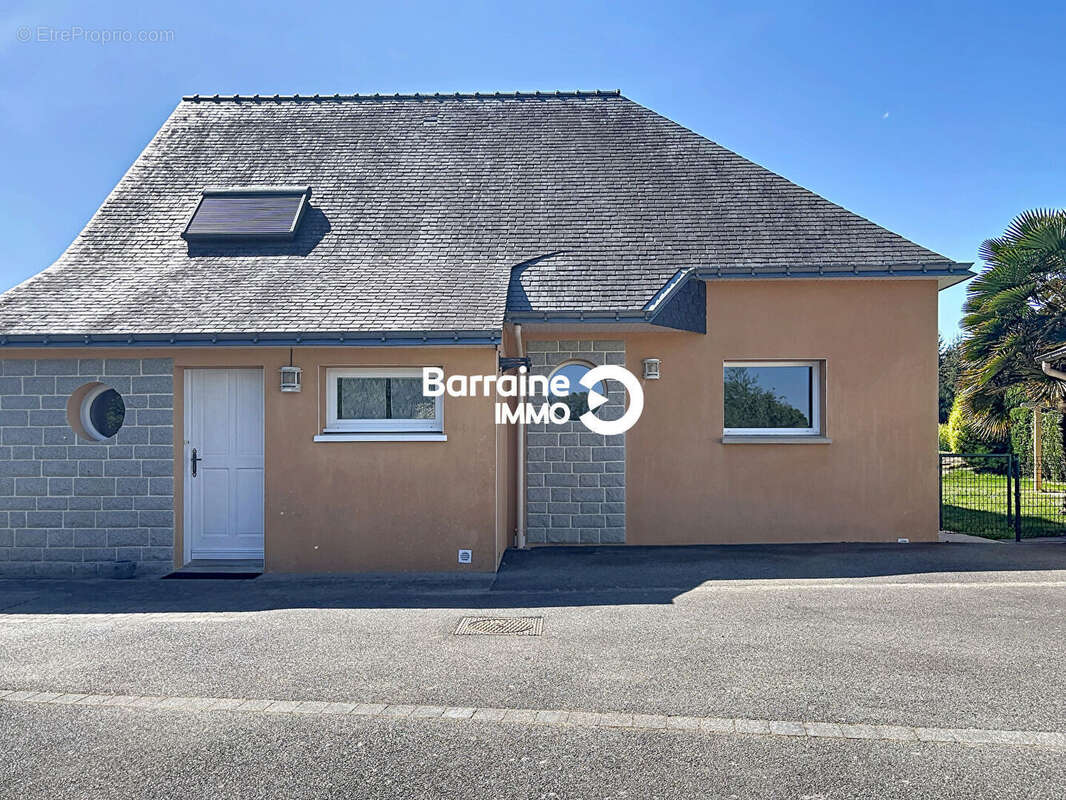 Guidel - maison contemporaine  non mitoyenne de 2005 - terrain de 700m²  avec dependance - photo 5
