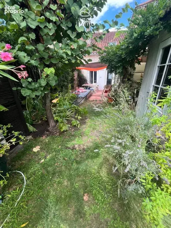 Maison de charme avec jardin intime, terrasse et atelier   E - photo 19