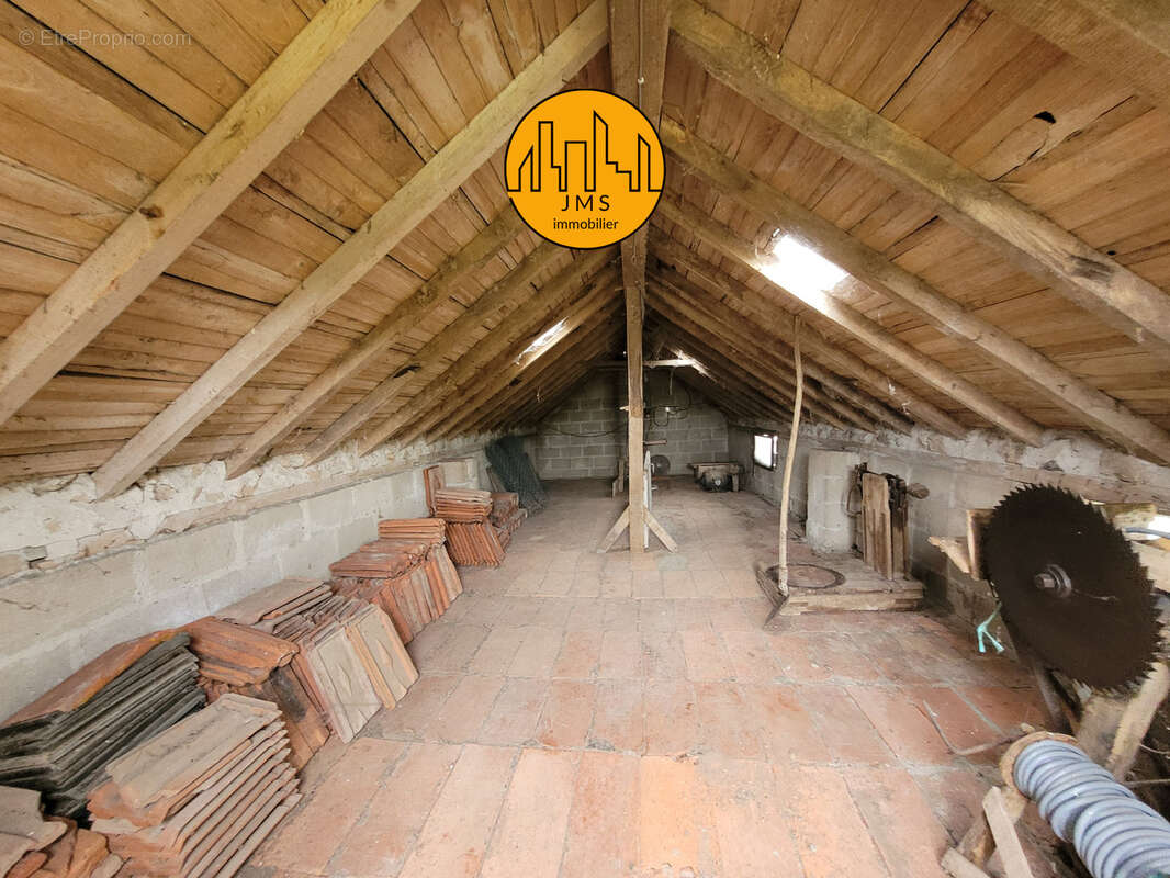 Maison à SAINT-SORNIN