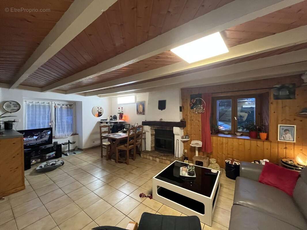 Maison à LOYAT