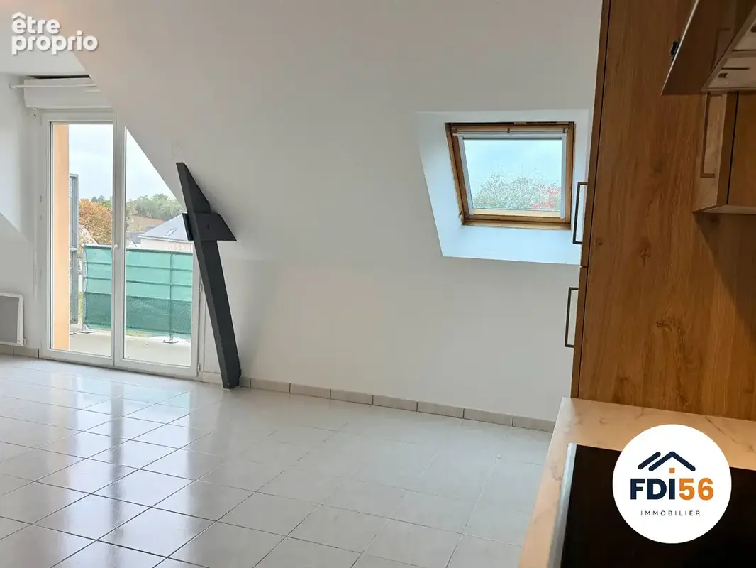 Languidic - appartement t1 de 35 m² - dernier étage - balcon - parking privatif - photo 2