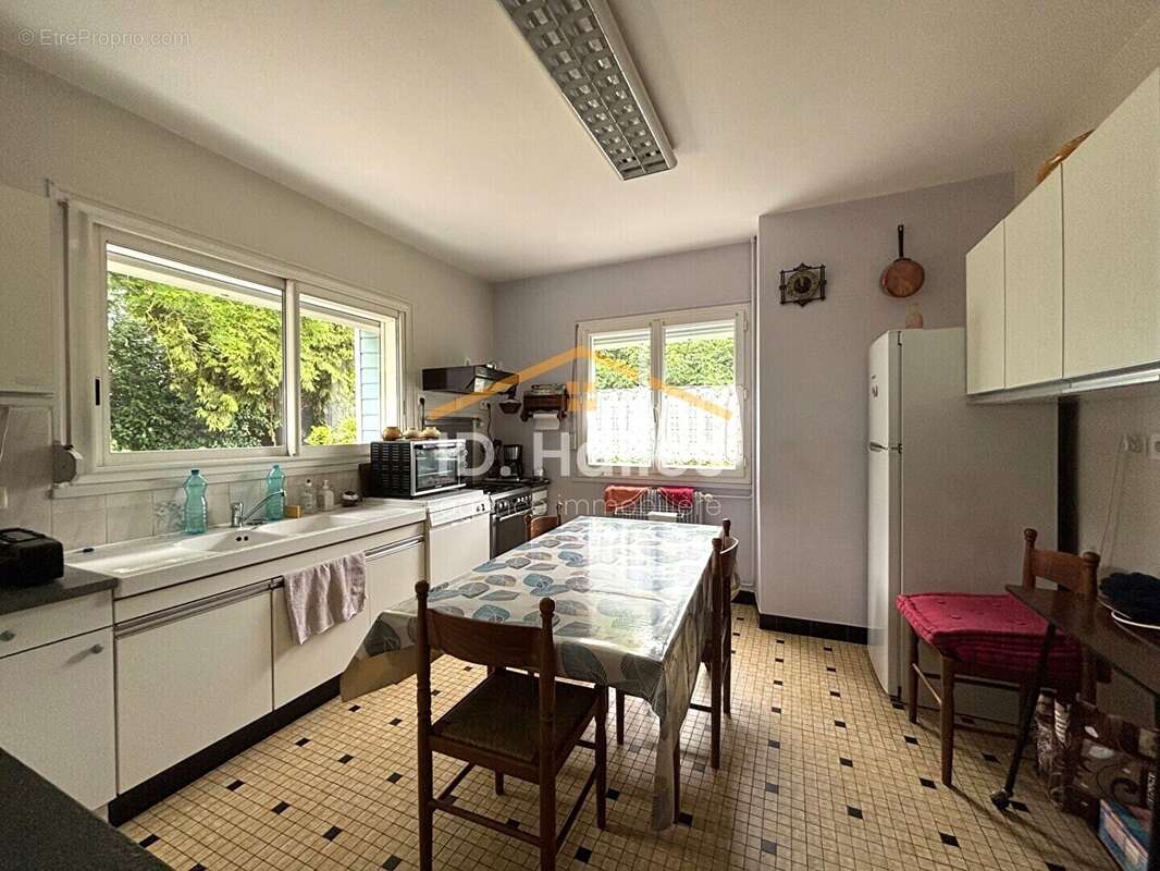 Maison Cosse Le Vivien - 136 m2 - photo 6