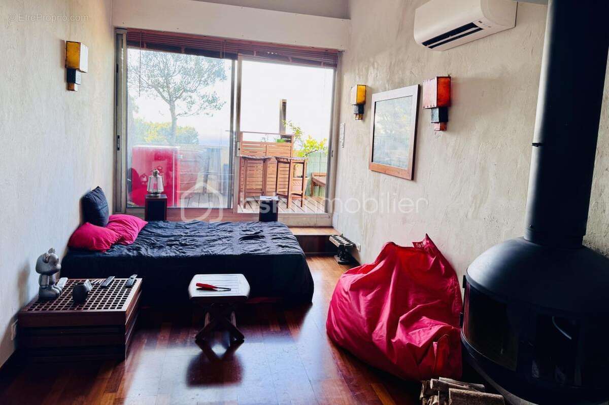 Appartement à MARSEILLE-8E