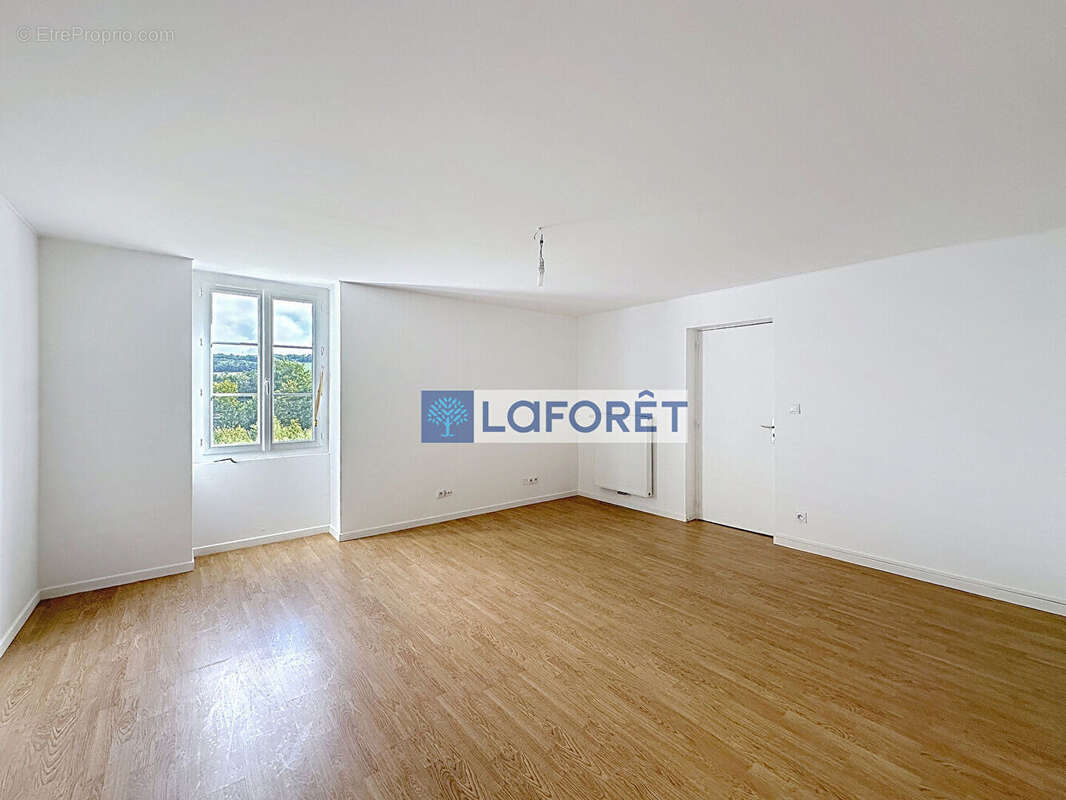 Maison à HUMES-JORQUENAY