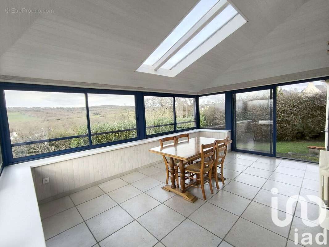 Photo 6 - Maison à PLOMODIERN