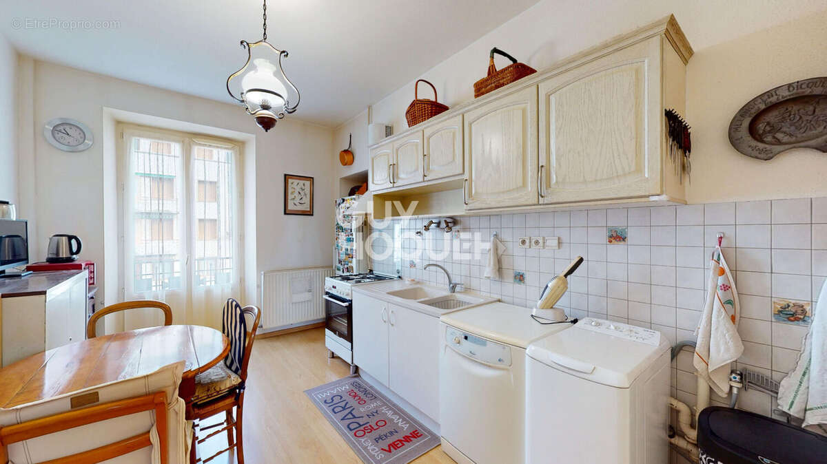 Appartement à AIX-LES-BAINS