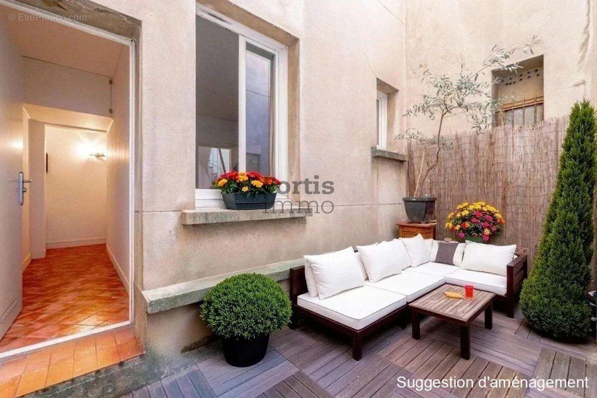 Appartement à PARIS-16E