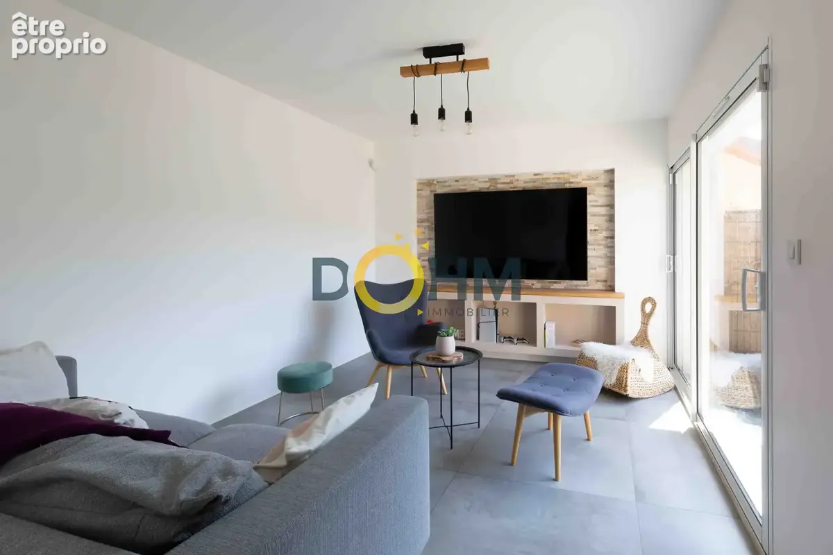Villa contemporaine de 2021 avec piscine chauffée   123 m2   DPE A   Proche A43 La Tour-du-Pin & Chimilin - photo 8