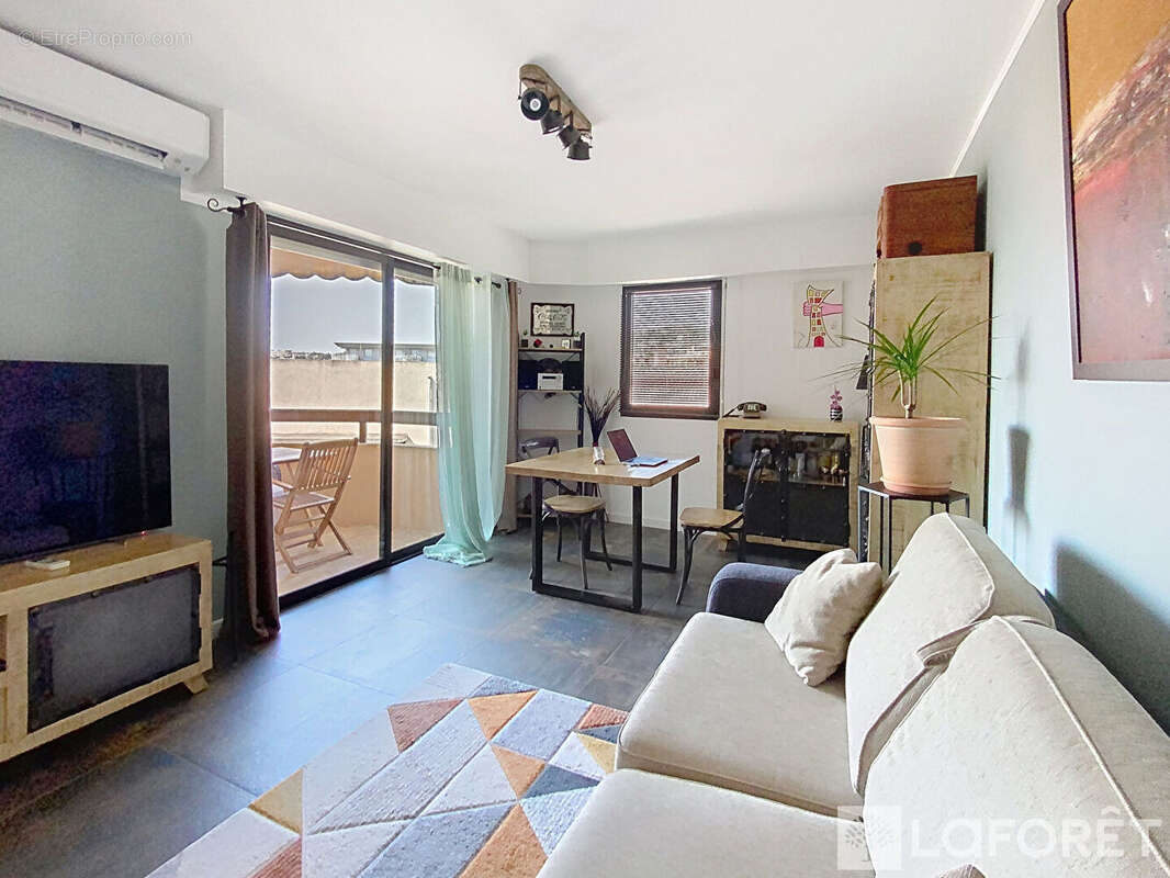 Appartement à MENTON