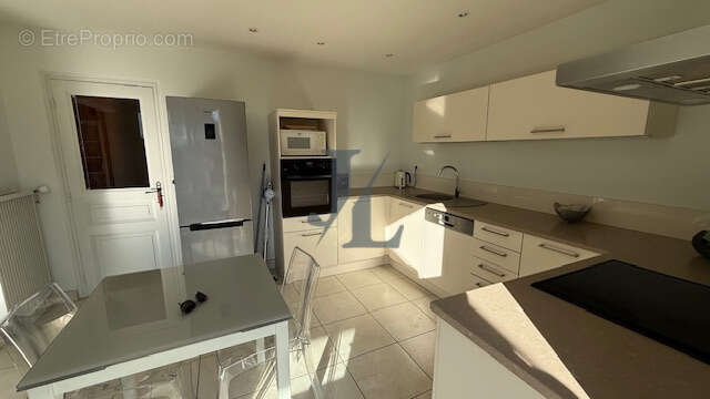 Maison à PORTES-LES-VALENCE