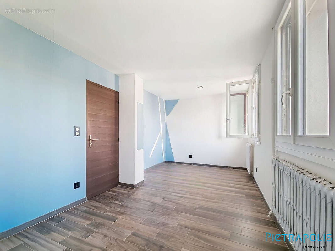 Appartement 74 m² à Annemasse  - photo 3