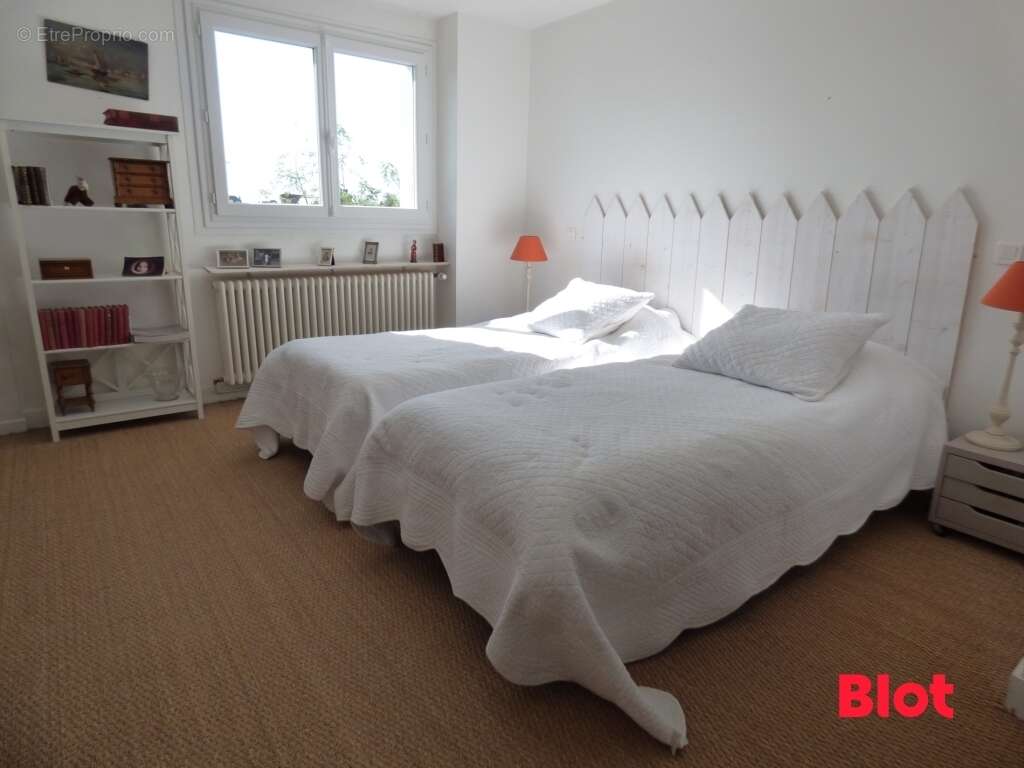 Maison 162 m² à Saint-Briac-Sur-Mer  - photo 9