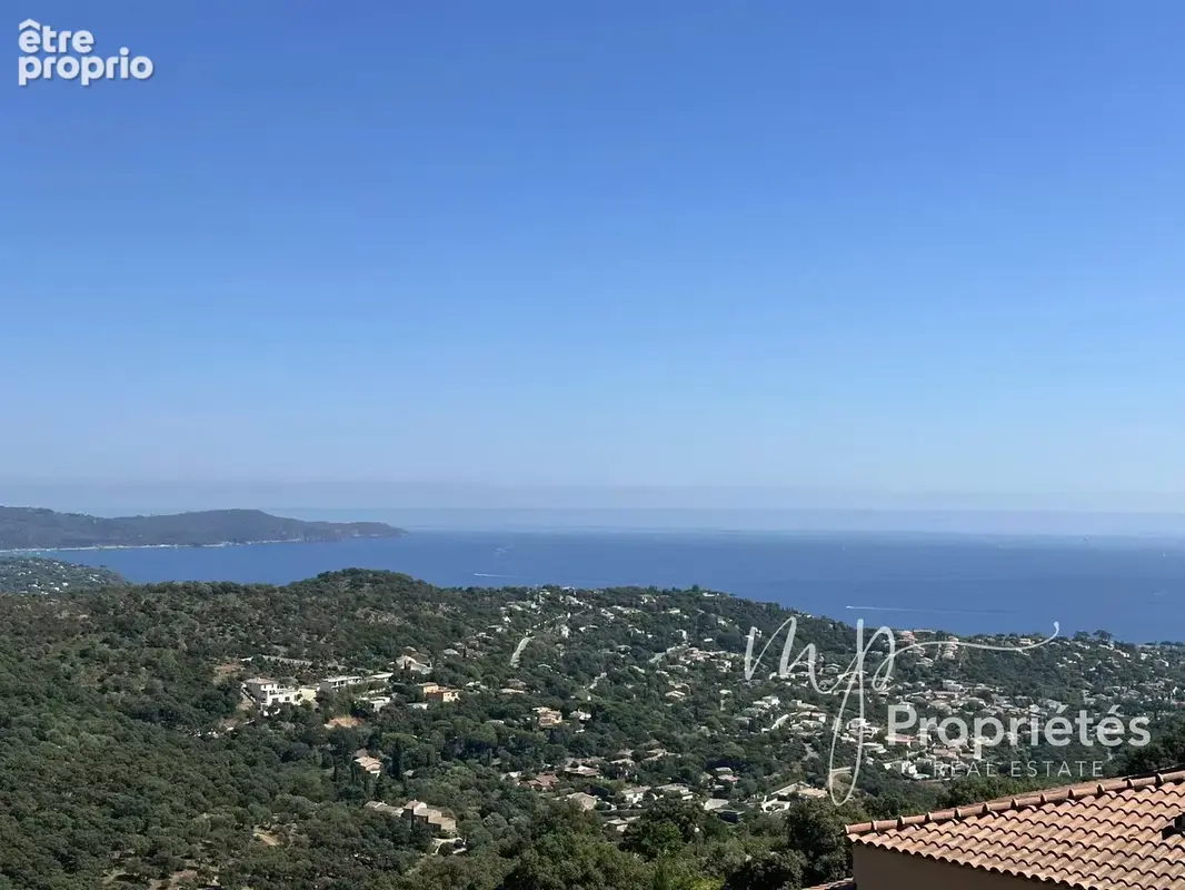 Photo Appartement à Cavalaire-Sur-Mer au prix de 190 800€