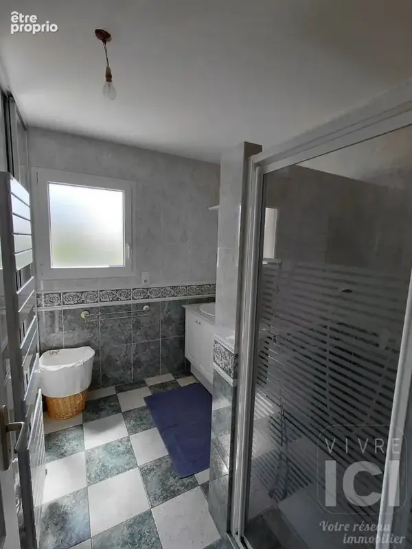 Plain pied centre Ste Luce 130 m² 5 pièces - photo 12