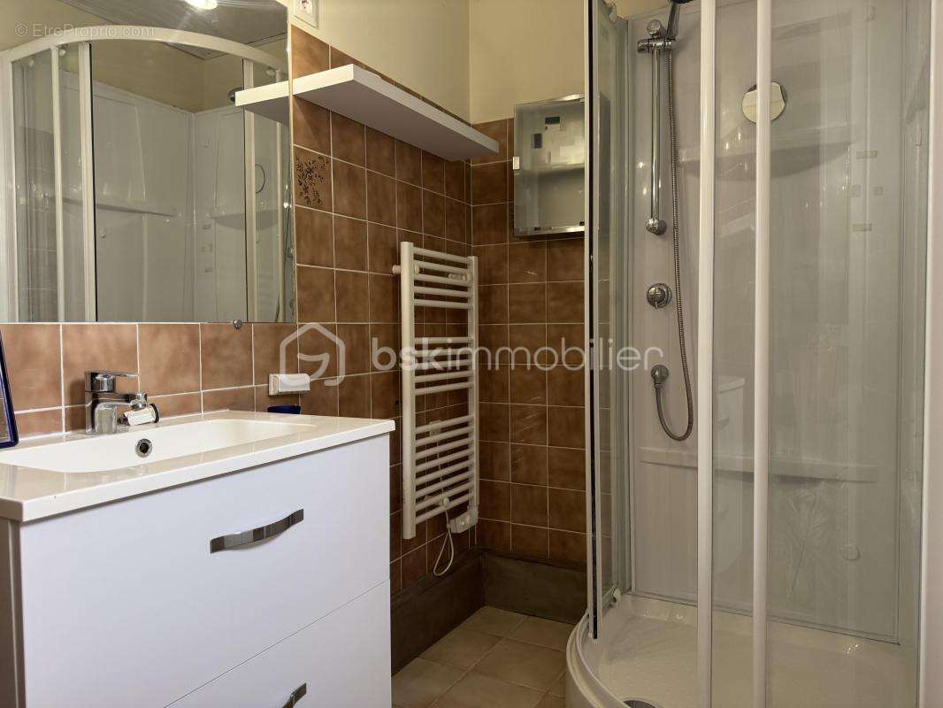 Exclusivité – maison familiale avec jardin arboré, garage et double terrasse – conilhac-corbières - photo 8