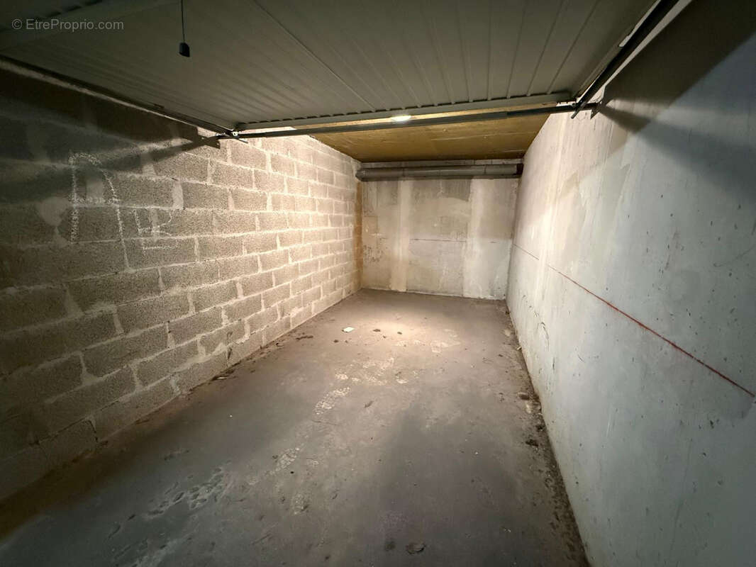 Parking à MARSEILLE-5E