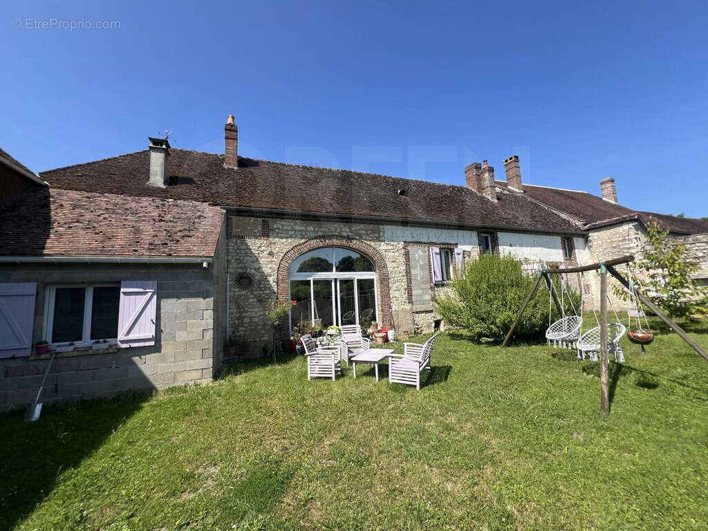 Maison à SAINT-MAURICE-THIZOUAILLE