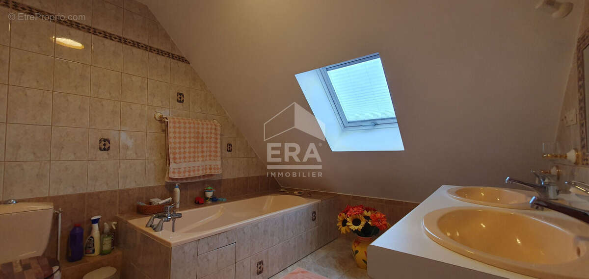 Maison à GRISY-SUISNES