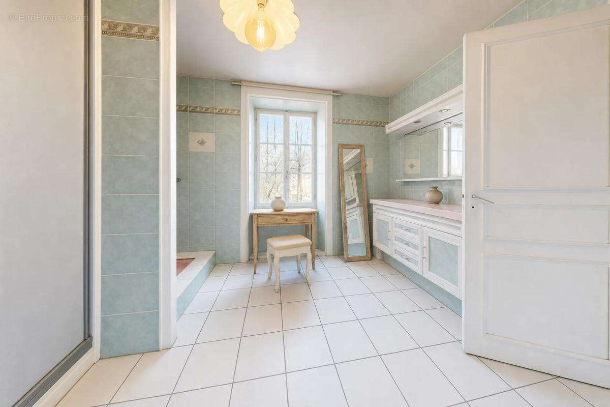 Belle maison en pierre XVIIIᵉ - 265m² Eymouthiers - photo 25