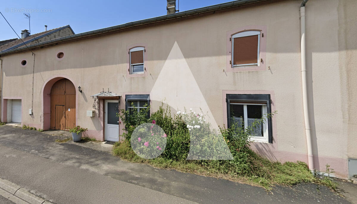 Maison à HARREVILLE-LES-CHANTEURS