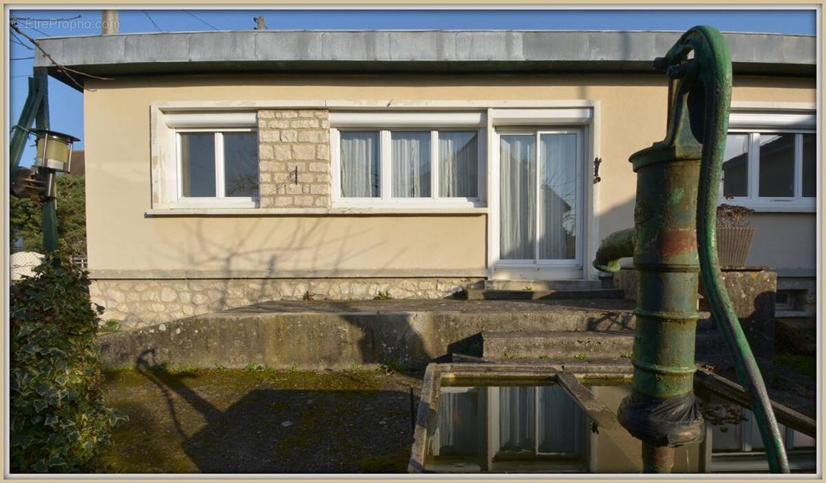 Maison à VARENNES-SUR-SEINE