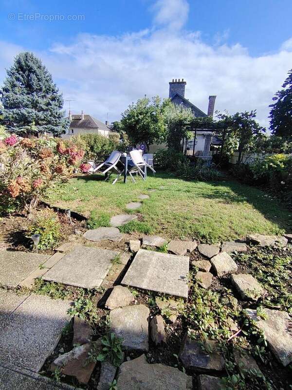 Photo 2 - Maison à SAVIGNY-LE-VIEUX