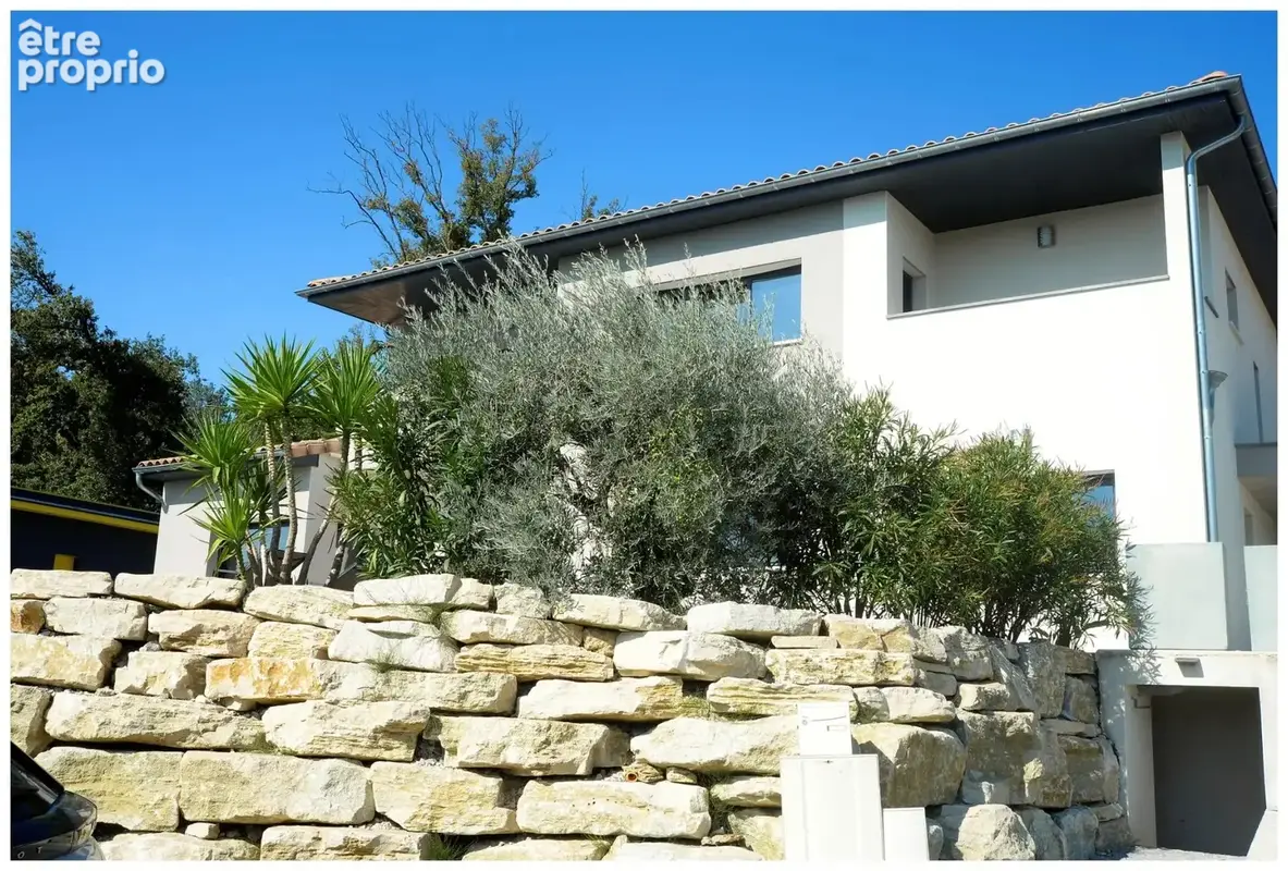 MONTBOUCHER SUR JABRON – 26740 (Drôme) France Villa T9 - 235 m² – 4 chambres - Terrain clos 800 m² -  Piscine - Garage - photo 17