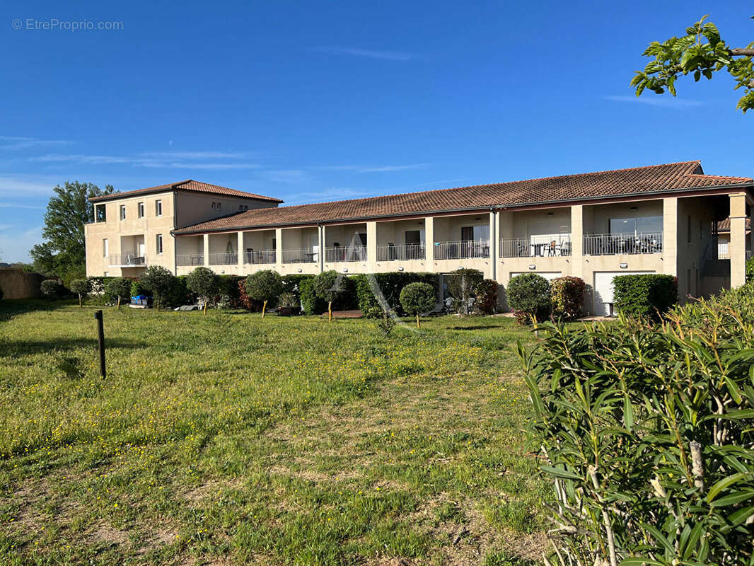 Appartement à AZILLE